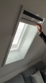 Fliegengitter und Verdunklung für Dachfenster 2in1 – Bild 8